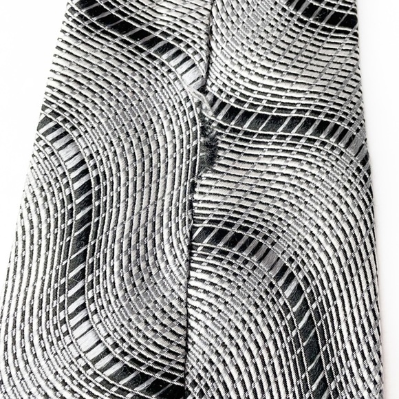 Pavone Silk Made in Italy Tie - Picture 5 of 8